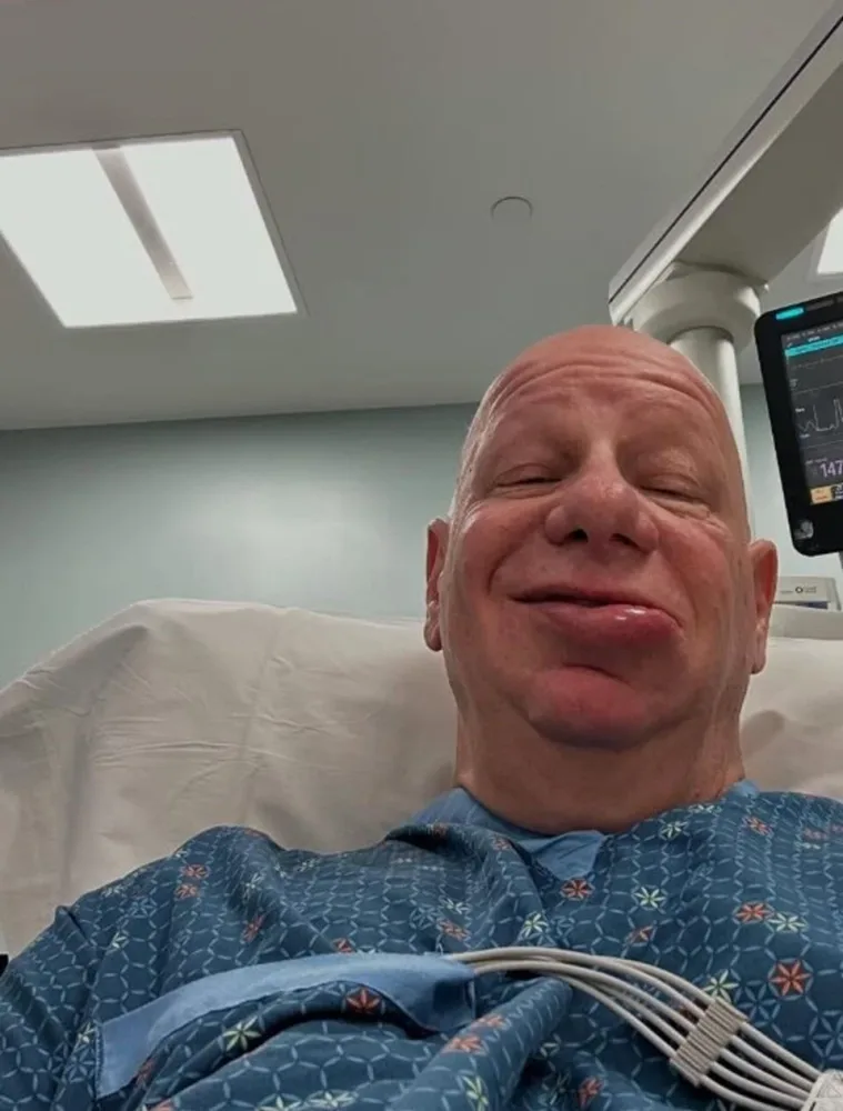 Məşhur aktyor xəstəxanalıq oldu