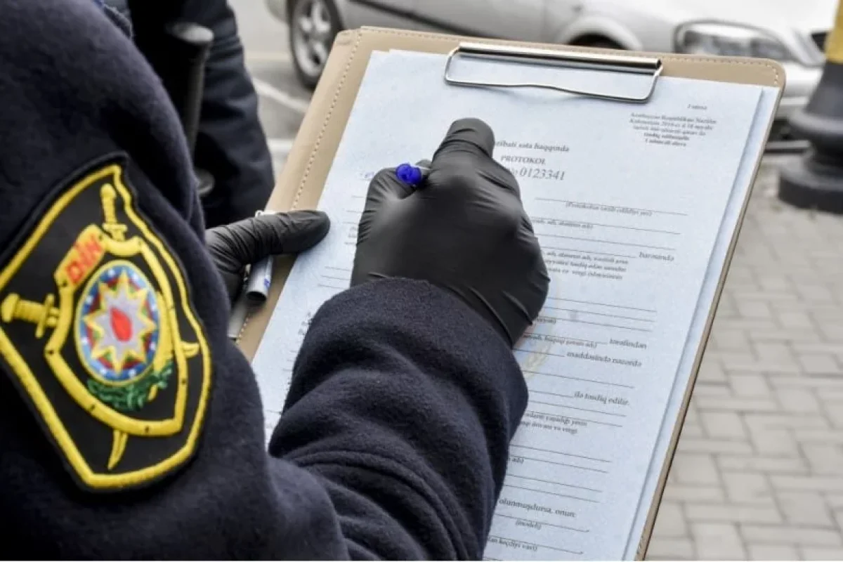 İctimai yerdə söyüş söyənlər cərimələnə BİLƏR - XƏBƏRDARLIQ