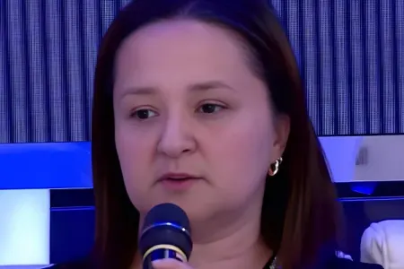 Keçmiş deputatın qızı anasını axtarır
