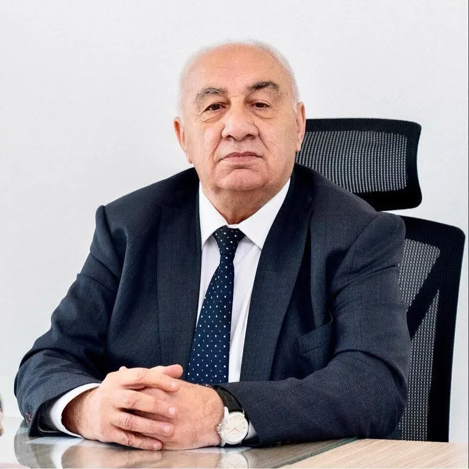 Əməkdar həkim bir həftədir komadadır