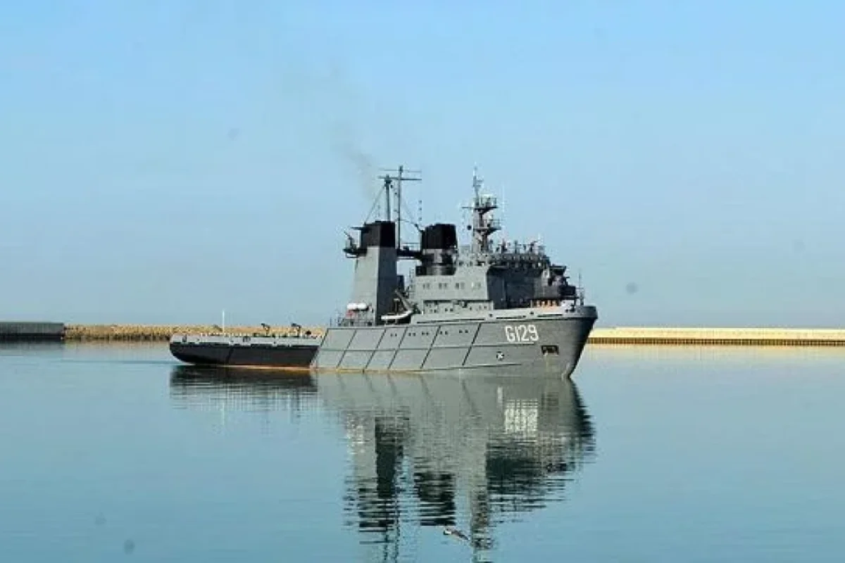 Azərbaycan hərbi gəmilərini Qazaxıstana göndərir