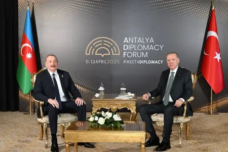 İlham Əliyev Antalyada Ərdoğanla görüşdü - Yeniləndi