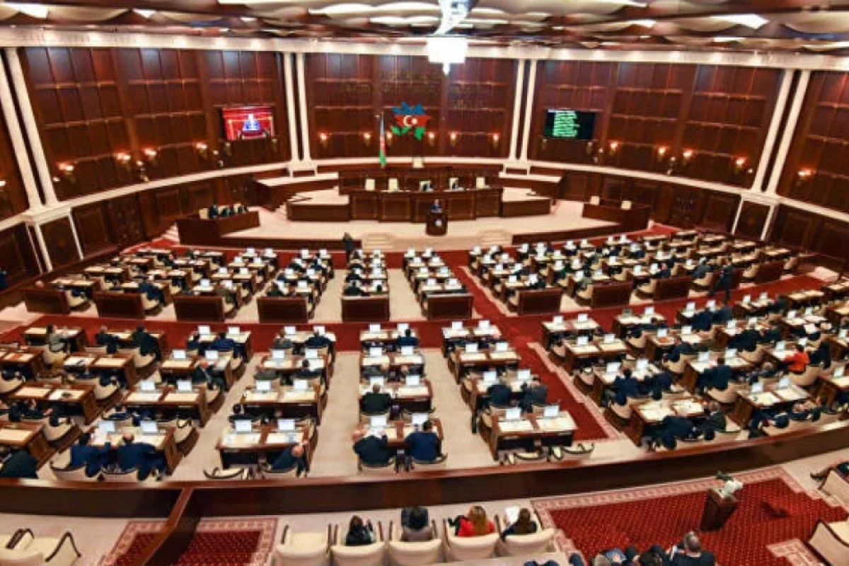 Pensiyalarla bağlı təklif ilk oxunuşdan keçdi