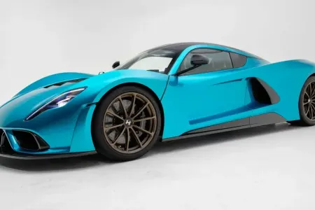 Milyonlarla dollarlıq superkar hərraca çıxarıldı