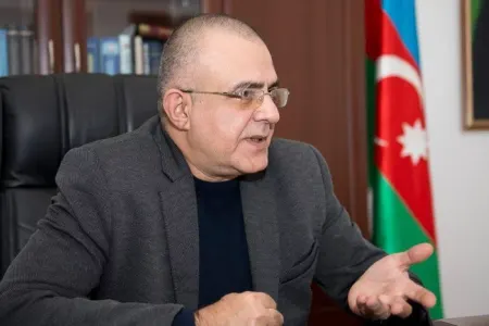 Deputat aparıcının bu sözünə irad bildirdi: - “zibilləməyin…”