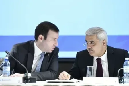 Rövnəq Abdullayevlə Elxan Məmmədov "həbs olundu"