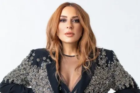 “Onları əyləndirənə qədər tər tökürük” - VİDEO