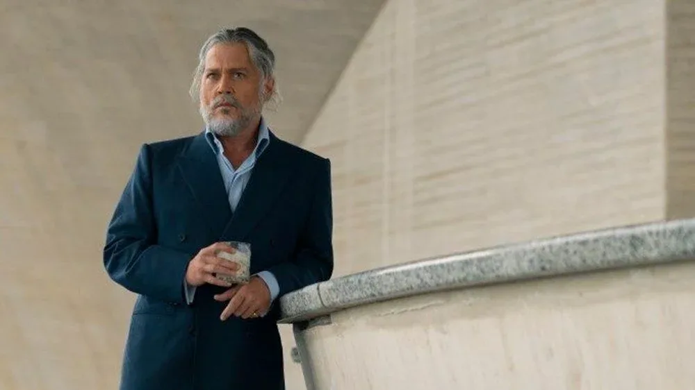 Conni Depp tanınmaz hala - DÜŞDÜ - FOTO