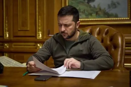 Zelenski onu istefaya göndərdi