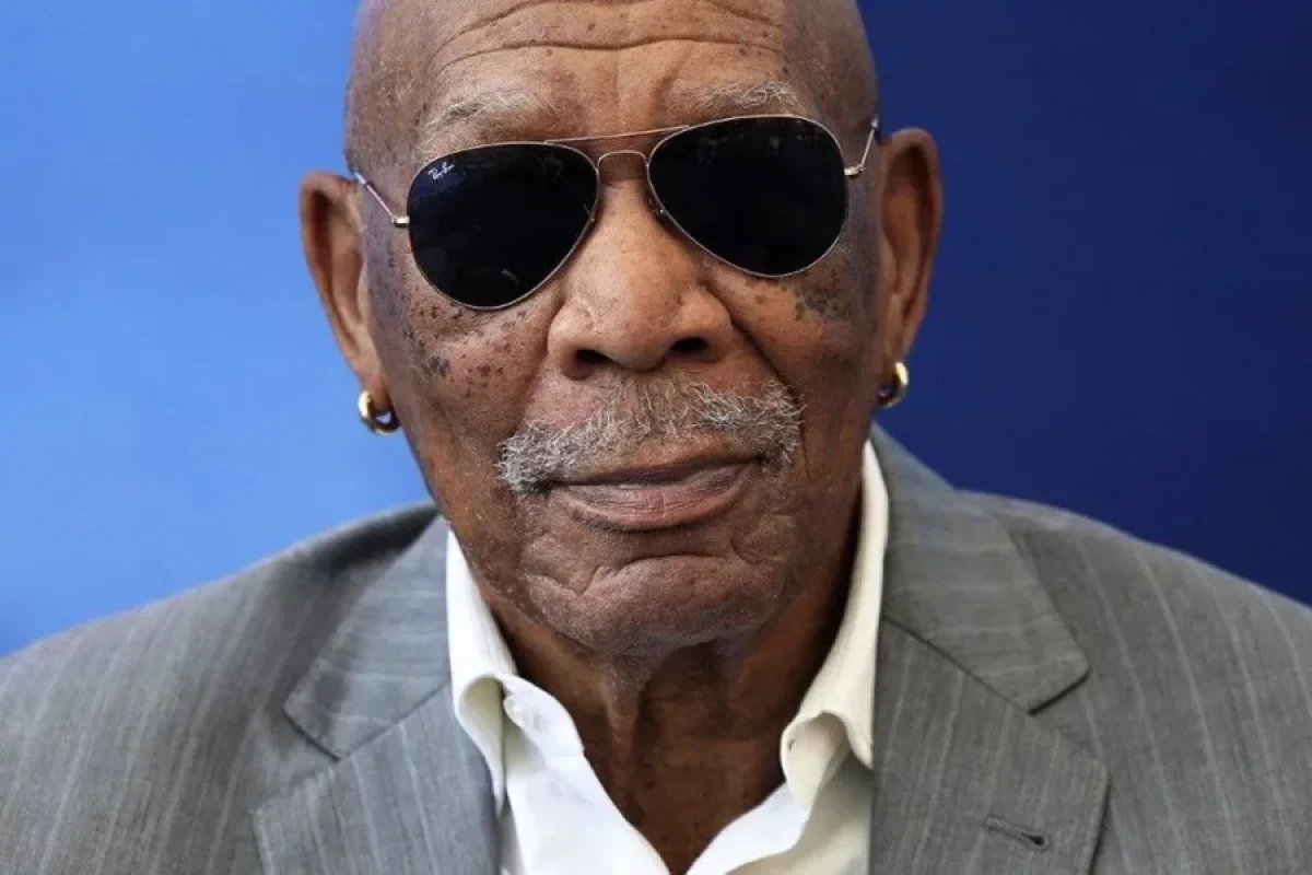 Morqan Frimanın sırğalarının sirri üzə çıxdı