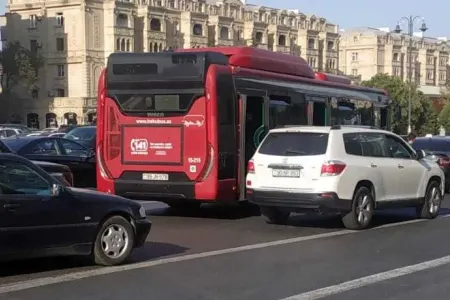 Bakıda 92 marşrut üzrə avtobuslar gecikir - RƏSMİ