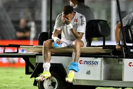 Neymar yenə zədələndi, - meydanı ağlayaraq tərk etdi