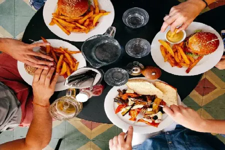 Qidalanma vərdişləri qocalma prosesinə təsir göstərir