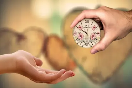 Bu əşyaları hədiyyə etməyin - Bədbəxtlik gətirir