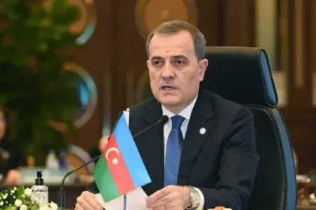 Ceyhun Bayramov Çavuşoğluna başsağlığı verdi