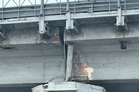 Bakıda körpünü bu balaca taxta saxlayır? - AÇIQLAMA