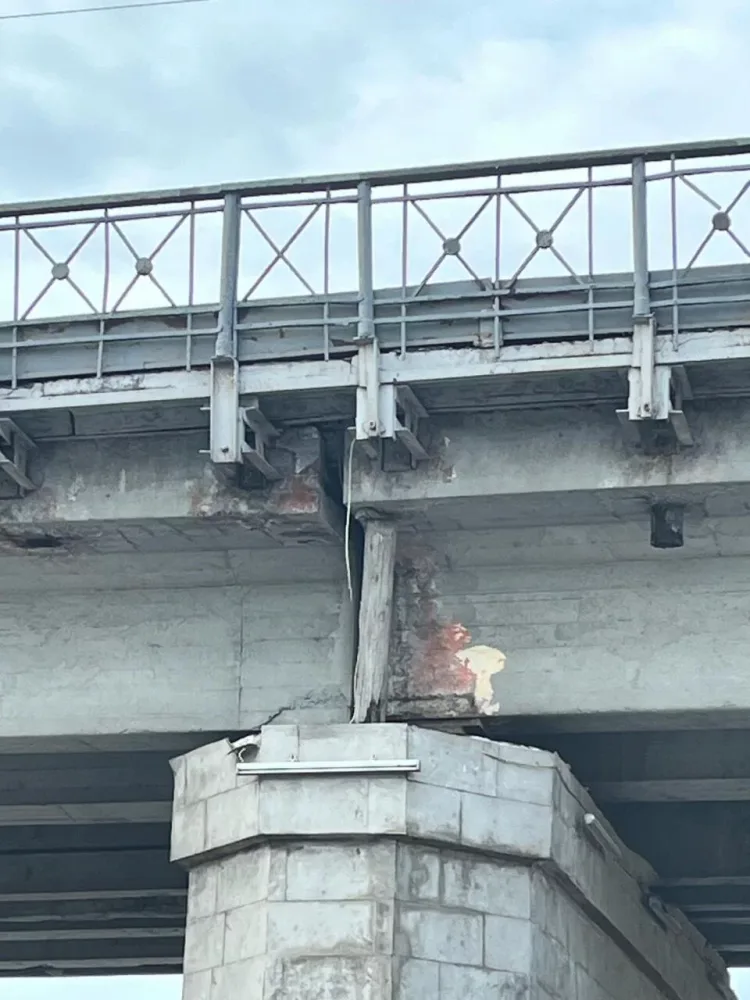 Bakıda körpünü bu balaca taxta saxlayır? - AÇIQLAMA