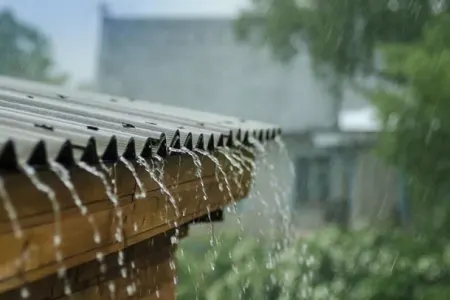 Sabah aramsız yağış yağacaq, dolu düşəcək - PROQNOZ