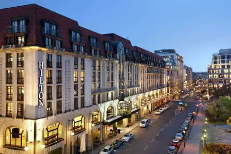 "Hilton" hotelinin yaxınlığında insident baş verib