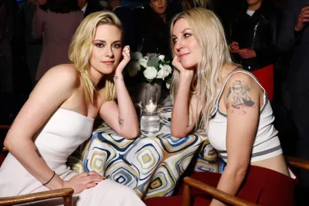 Məşhur aktrisa həmcinsi ilə - EVLƏNDİ - FOTO