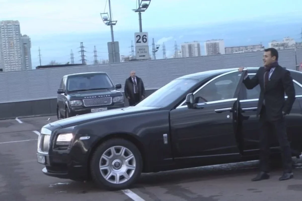 Emin Ağalarov "Rolls-Royce"u ilə qəzaya düşdü - VİDEO