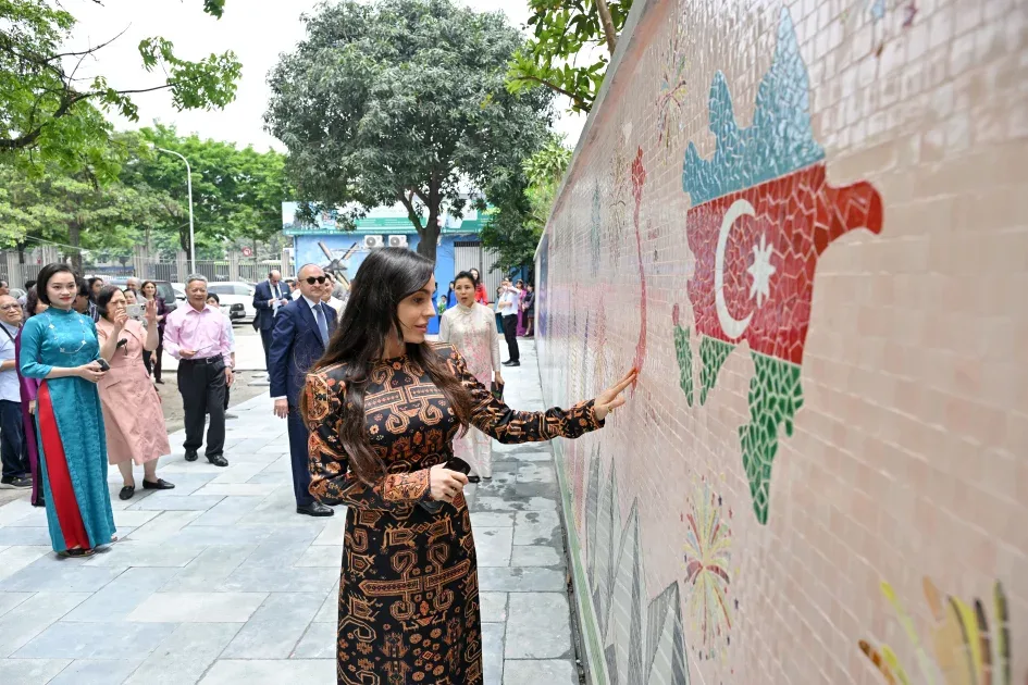 Leyla Əliyeva Vyetnama səfər etdi