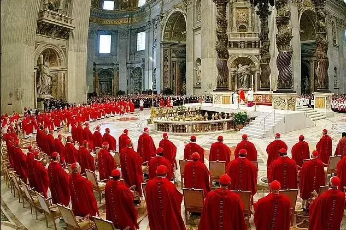 120 kardinal yeni Papa seçmək üçün - YIĞIŞACAQ