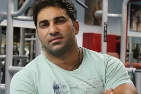 "Mən "mama uşağıyam", anamın sözündən çıxmıram" - Kamil Zeynallı