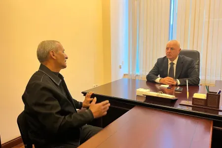 Ülvi Quliyev vətəndaşları qəbul etdi