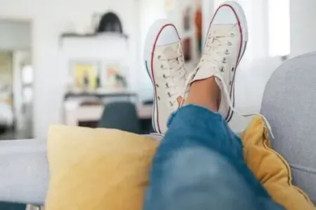 Evə niyə ayaqqabı ilə girmək olmaz? - İZAH