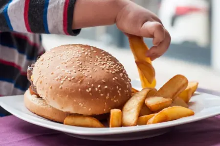Hər beş uşaqdan biri obezdir