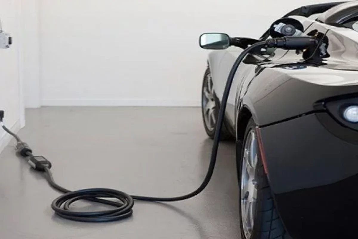 Azərbaycana gətirilən elektromobillərin sayı azaldı