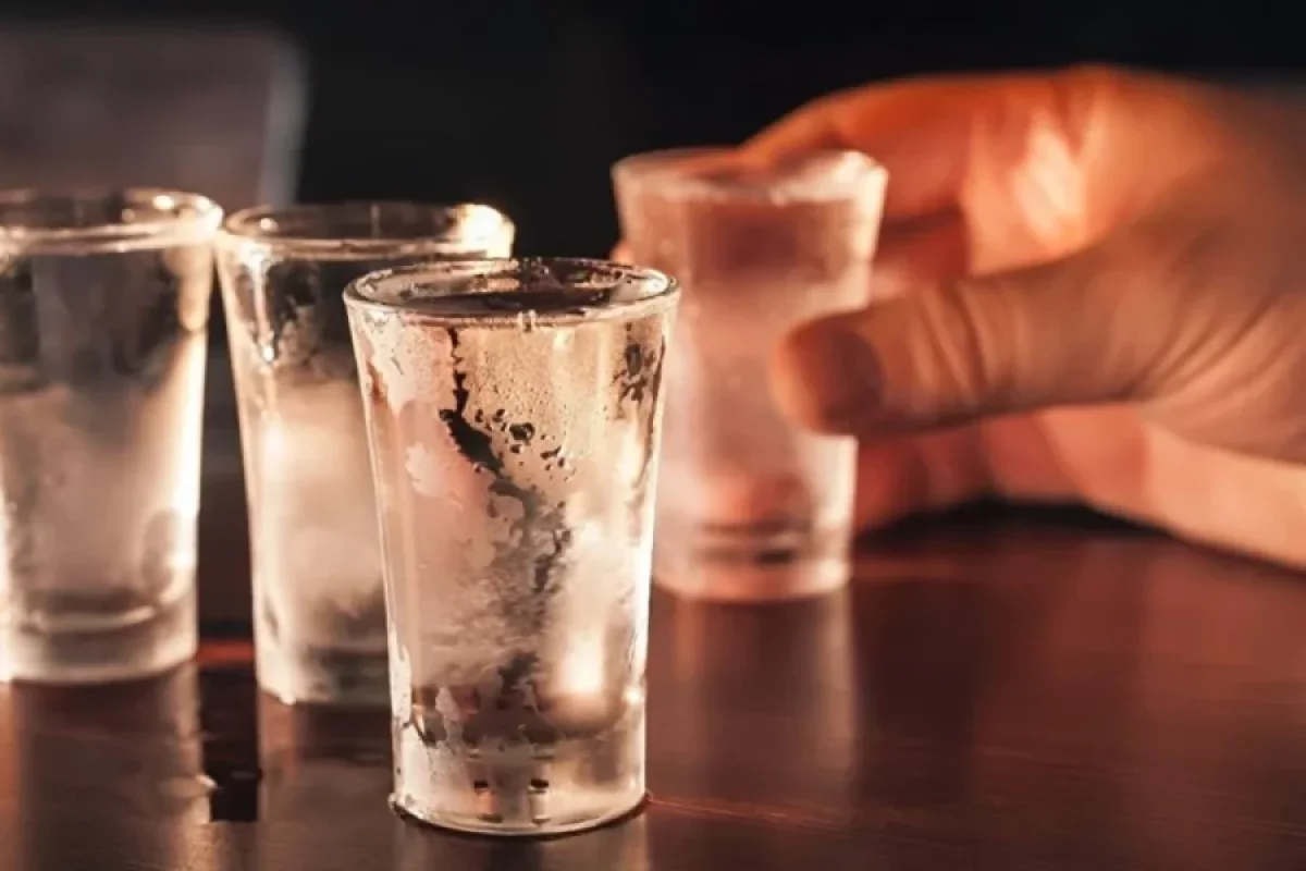 Qobustanda kişi spirtli içkidən ÖLDÜ