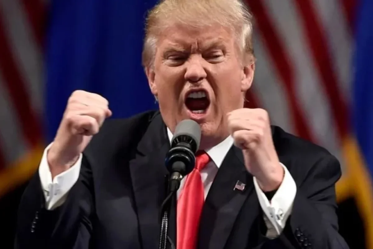 Trampın gözləri qarşısında - ÇIĞIR-BAĞIR SALDILAR