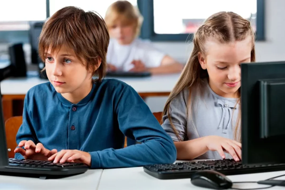 Uşaqların görmə qabiliyyəti üçün ən təhlükəli ekran növü