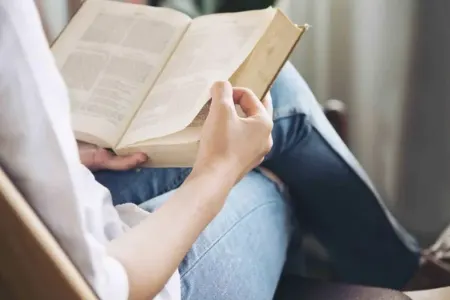 Dünyanın ən çox kitab oxuyan ölkələri açıqlanıb