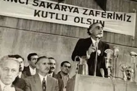 Bakıda doğuldu, Türkiyədə deputat, nazir oldu