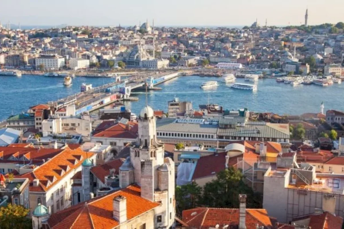 Zəlzələdən sonra İstanbul səmasında DƏHŞƏT: - Görün nə baş verdi... - FOTO