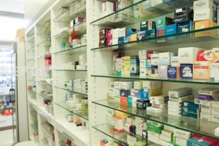 Eyni dərman niyə fərqli qiymətə satılır?