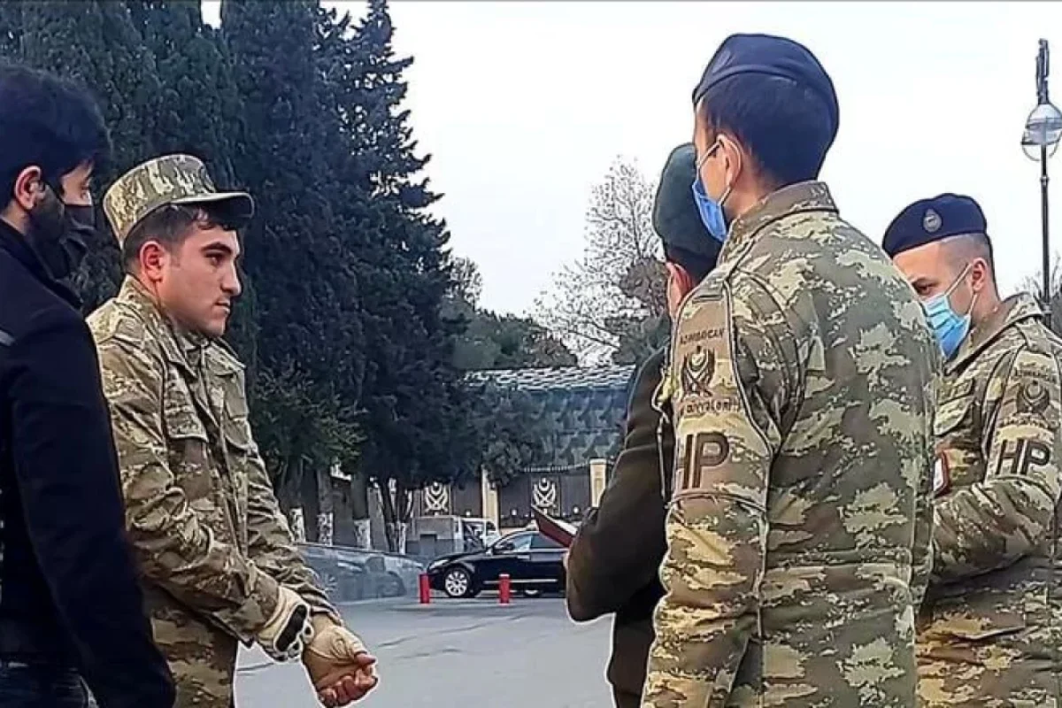 Hərbi formanı yalnız xüsusi günlərdə - GEYİNƏ BİLƏCƏKLƏR