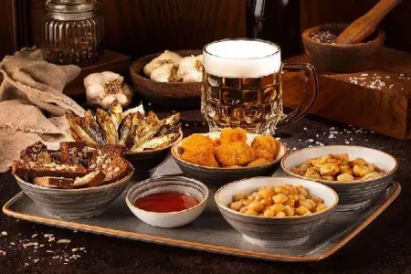 Pivəni bu qidalarla içmək təhlükəlidir