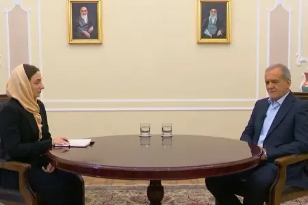 Pezeşkian Azərbaycan dilində şeir oxudu - Video