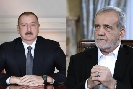İlham Əliyev Məsud Pezeşkianı qarşıladı