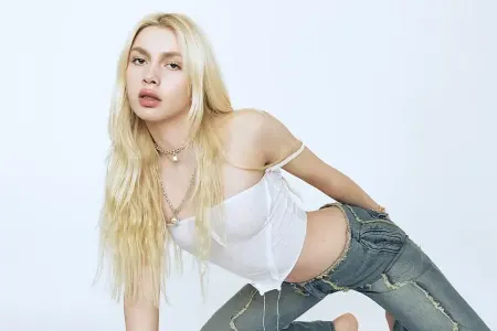 Aleyna Tilki Bakıya gəlir