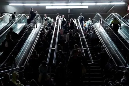 Ölkə 5 saniyədə qaranlığa qərq oldu