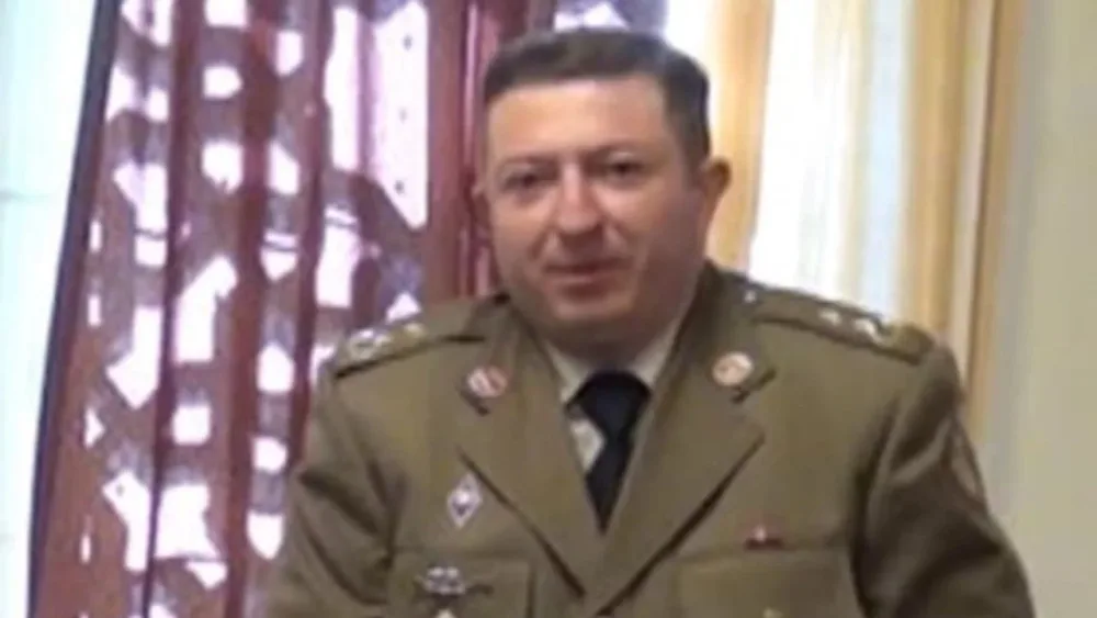 Kəmaləddin Heydərov rəisi təqaüdə göndərdi