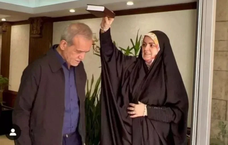 Məsud Pezeşkianın qızı da Bakıya gəlib - FOTO