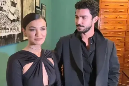 Pınar Dəniz ilk dəfə oğulları Fikrət Hakanı paylaşıb