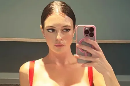 Məşhur aktrisa mükafat aldı