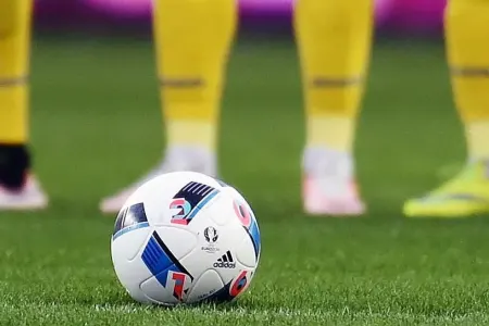 Futbolçumuz məşq zamanı ölümdən döndü